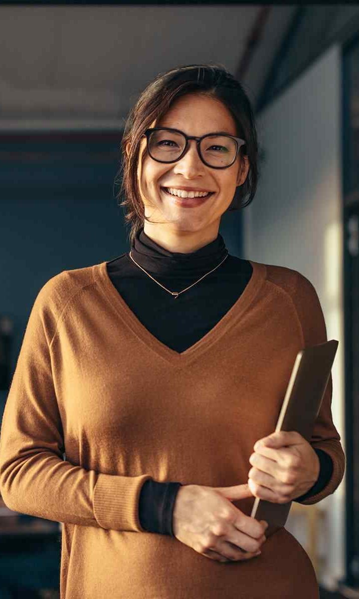 https://bfk-conseil.com/wp-content/uploads/2019/10/inner_team_01-720x1200.jpg